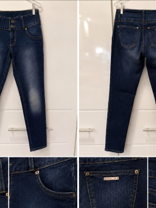 Calça Jeans Skinny — Jeans & Calças