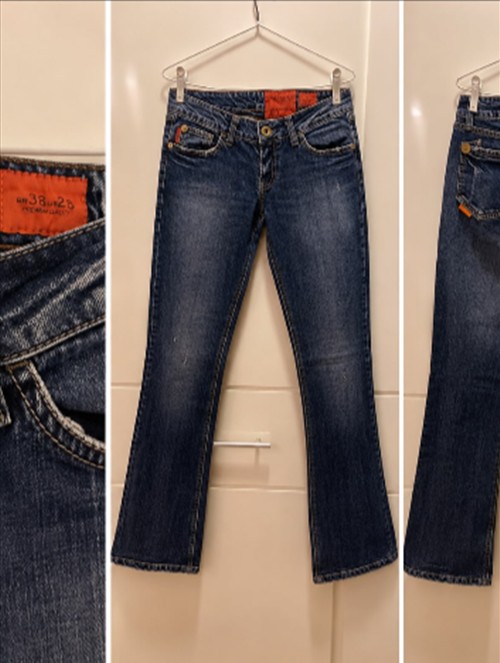 Calça Jeans Escura Bordada — Jeans & Calças